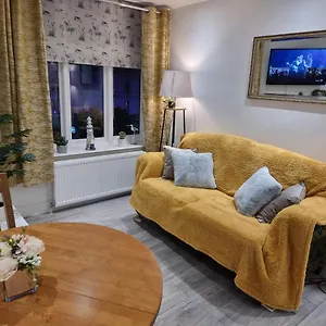 3 Minute Walk To Beach - Couldn't Be Much Closer To Sea Apartment Bournemouth